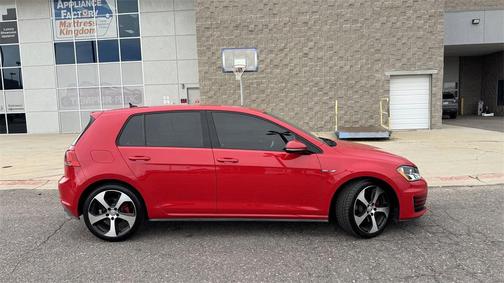 2017 Volkswagen Golf GTI 2.0T S 4-Door