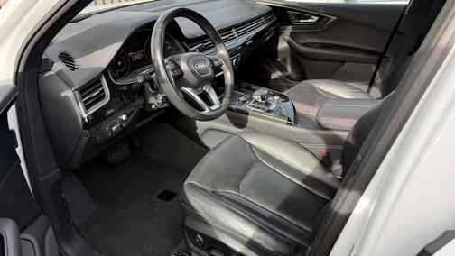 White 2018 Audi Q7 3.0T Prestige