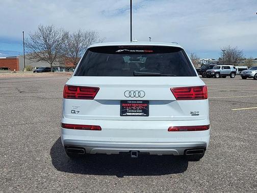 White 2018 Audi Q7 3.0T Prestige