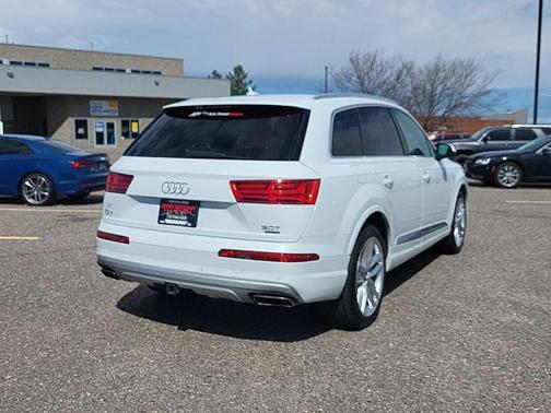 White 2018 Audi Q7 3.0T Prestige