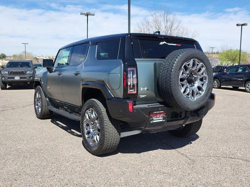 Green 2024 GMC HUMMER EV SUV 3X