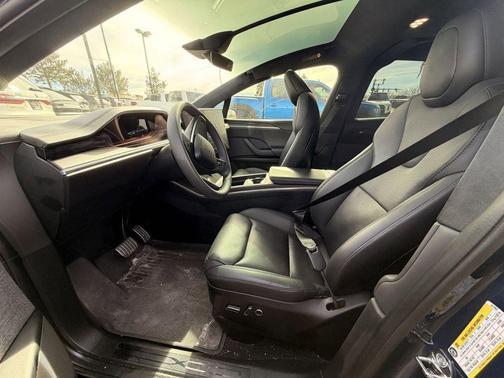 2024 Tesla Model X Long Range