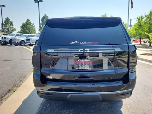 2022 Chevrolet Tahoe 4WD RST