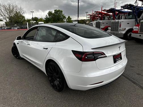 2023 Tesla Model 3 Performance