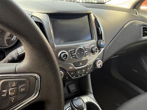 2016 Chevrolet Cruze LT Auto