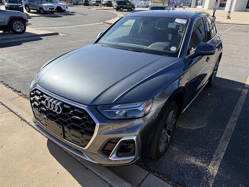 2022 Audi Q5 45 S line Premium