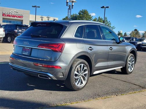 2022 Audi Q5 45 S line Premium