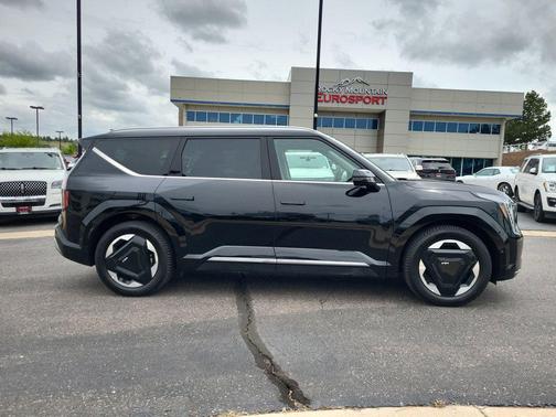 Black 2025 Kia EV9 Land