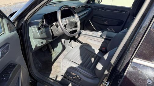 Black 2025 Kia EV9 Land