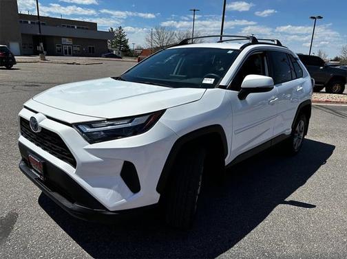 2022 Toyota RAV4 Hybrid XLE