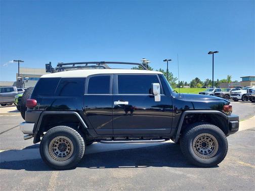 2013 Toyota FJ Cruiser Base