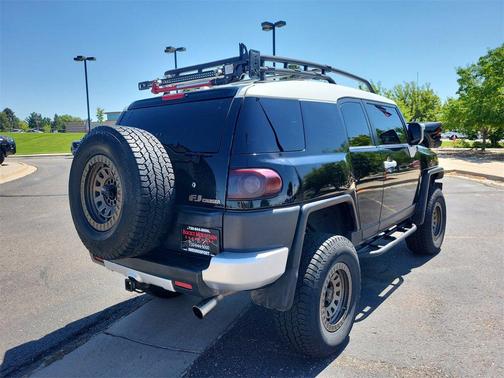 2013 Toyota FJ Cruiser Base