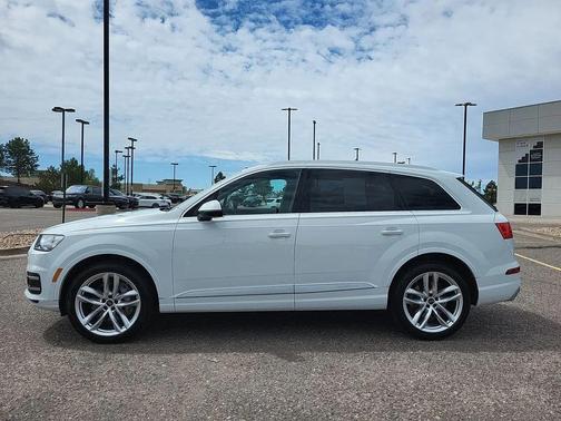 White 2018 Audi Q7 3.0T Prestige