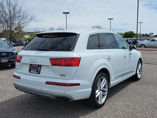 White 2018 Audi Q7 3.0T Prestige