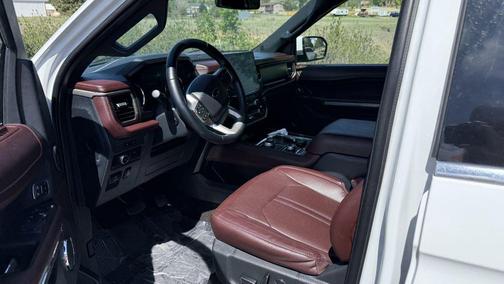 White 2022 Ford Expedition Limited