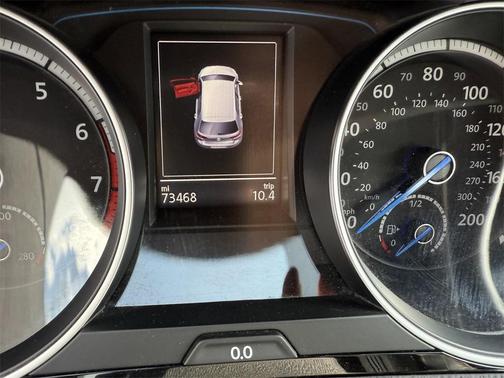 2016 Volkswagen Golf R 2.0T DSG