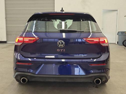 2023 Volkswagen Golf GTI 2.0T SE DSG
