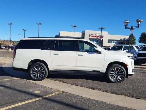 2023 Cadillac Escalade ESV Sport Platinum