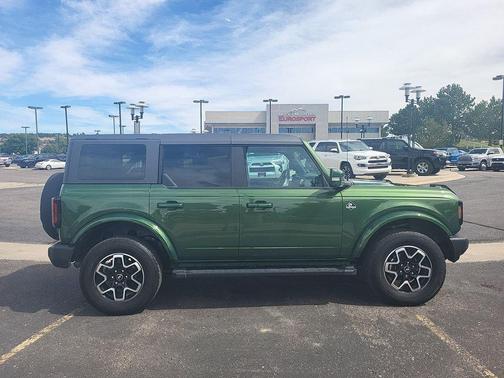 2022 Ford Bronco Outer Banks