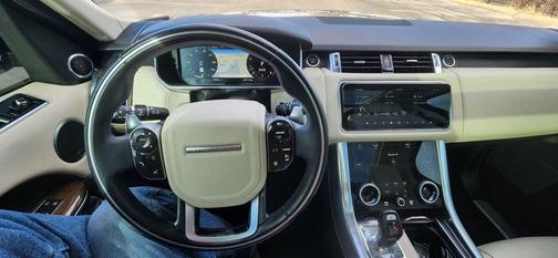 2021 Land Rover Range Rover Sport HSE Silver Edition