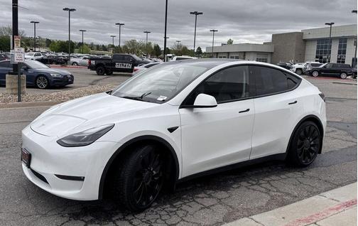 White 2022 Tesla Model Y Performance Dual Motor All-Wheel Drive