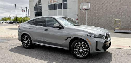Gray 2024 BMW X6 xDrive40i