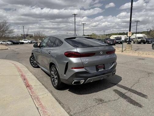 Gray 2024 BMW X6 xDrive40i