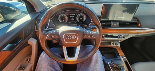 2022 Audi Q5 45 S line Premium Plus