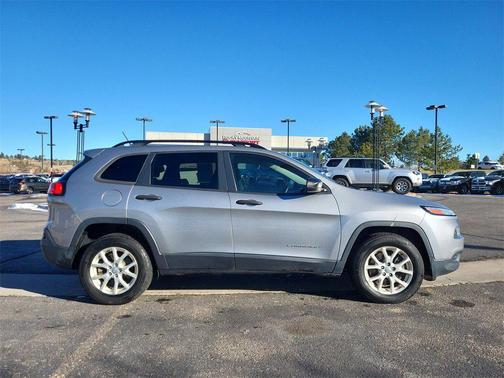 2016 Jeep Cherokee Sport
