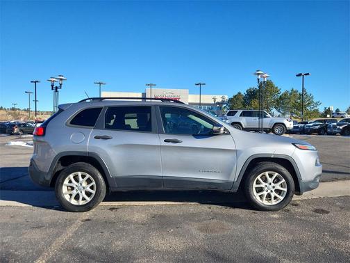 2016 Jeep Cherokee Sport