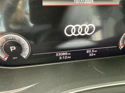 2022 Audi Q5 45 S line Premium Plus