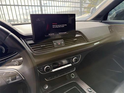 2022 Audi Q5 45 S line Premium Plus