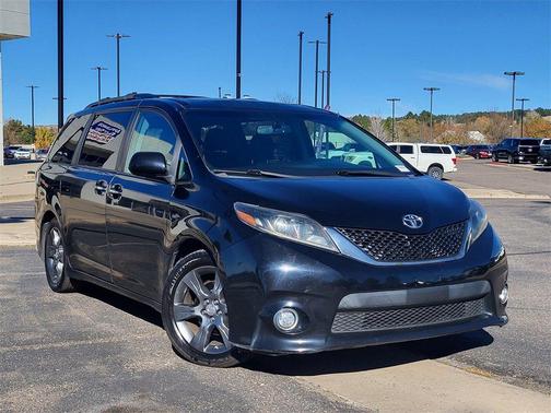 2016 Toyota Sienna SE