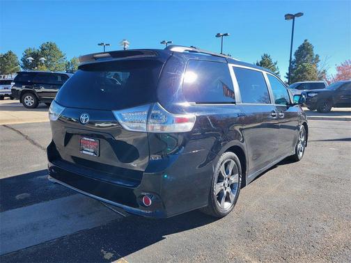 2016 Toyota Sienna SE