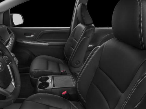 2016 Toyota Sienna SE
