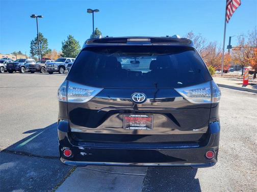 2016 Toyota Sienna SE