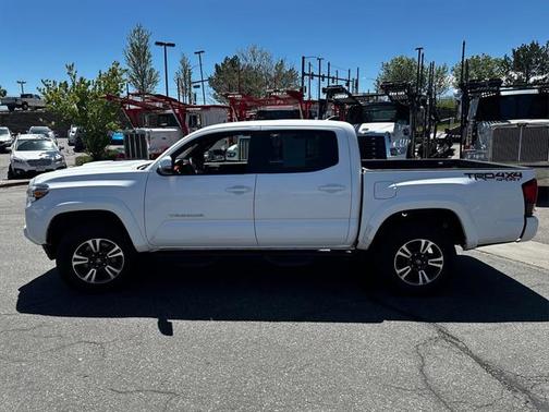 2018 Toyota Tacoma SR