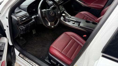 2018 Lexus IS 300 Base