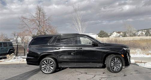 2023 Cadillac Escalade Sport