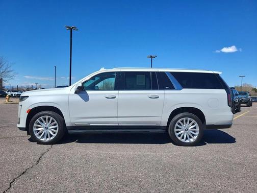 White 2022 Cadillac Escalade ESV Luxury