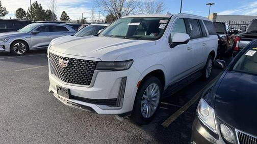 2022 Cadillac Escalade ESV Luxury