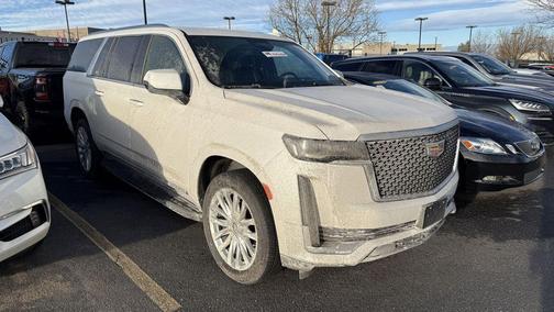 2022 Cadillac Escalade ESV Luxury
