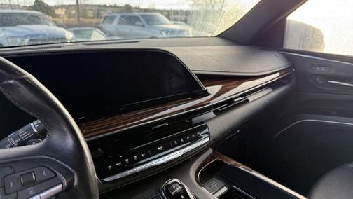 2022 Cadillac Escalade ESV Luxury