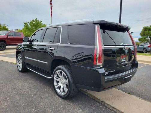 2017 Cadillac Escalade Luxury