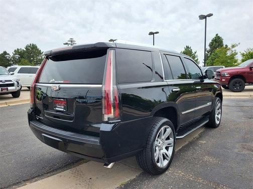2017 Cadillac Escalade Luxury
