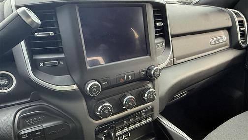 2022 RAM 2500 Big Horn Crew Cab 4x4 6'4' Box