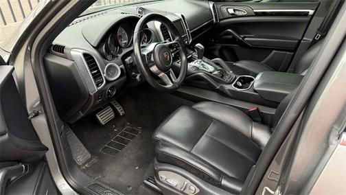 2016 Porsche Cayenne Cayenne