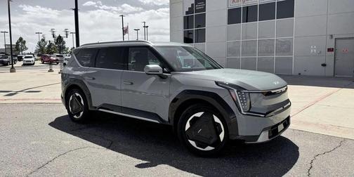 Green 2024 Kia EV9 Land