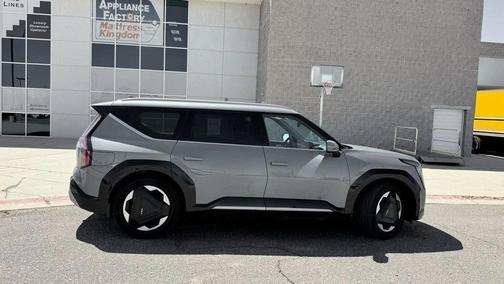 Green 2024 Kia EV9 Land