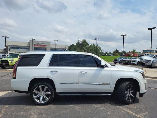 2016 Cadillac Escalade Luxury